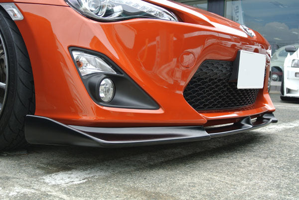 URAS Toyota 86 / Subaru BRZ (ZN6 / ZC6) Sports Side Skirts (86)