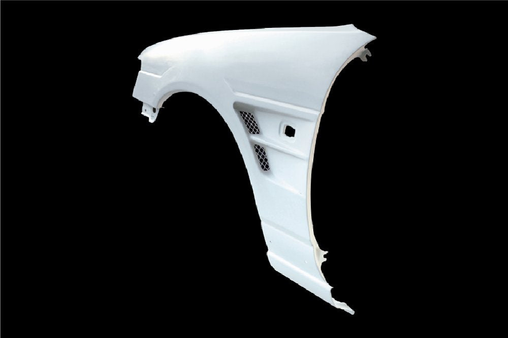D-Max Nissan Laurel (C35) Front Over Fenders