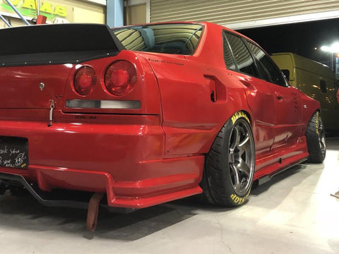 URAS Nissan Skyline R34 (ER34) Type RZ Front and Rear Fender Set (4 Door)
