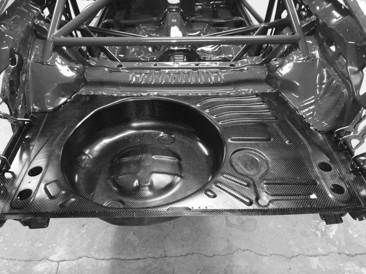 IMPULSE Toyota Corolla Levin / Trueno (AE86) Dry Carbon Rear Floor Panel