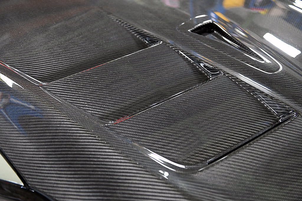 Top Secret R35 M17 Dry Carbon Aero Bonnet