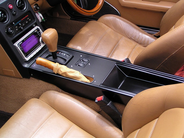 ZOOM ENGINEERING Mazda Roadster (NA6 / NA8) Trad Style Console (Automatic, Black Synthetic Leather)