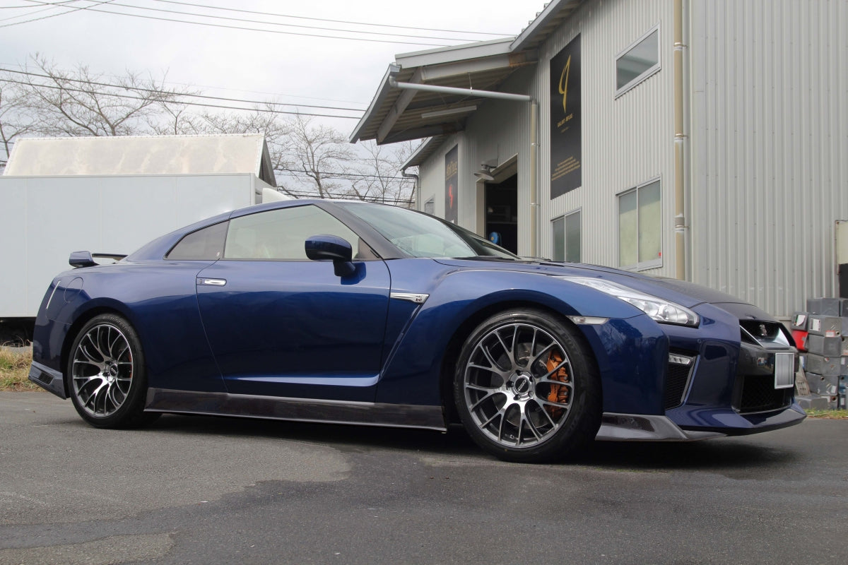 Abflug Nissan GT-R (R35) Side Skirts MY18