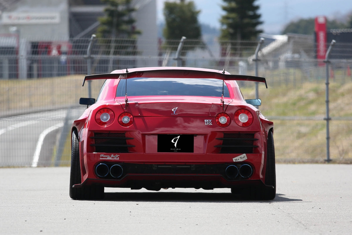 Abflug Nissan GT-R (R35) Swan Neck Rear Wing (W1830 x D240)