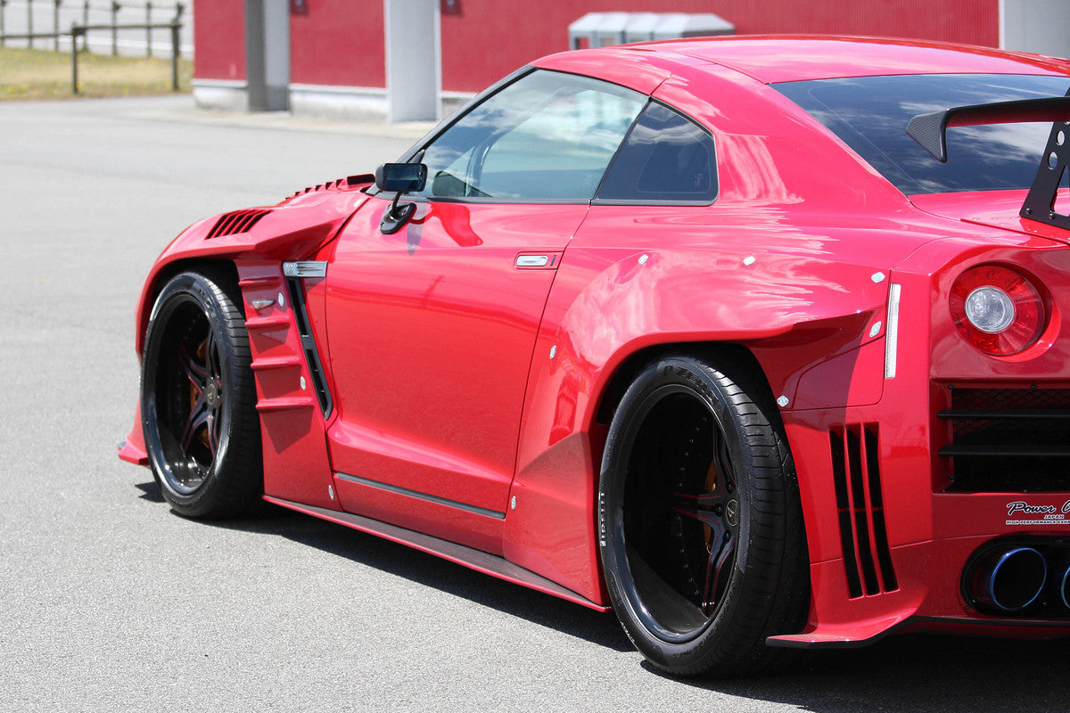 Abflug Nissan GT-R (R35) Front and Rear Over Fender Kit ver.Break Out