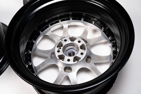 SSR Agle Strusse 17" 8.5J +35, 9J +37 (5x114.3)