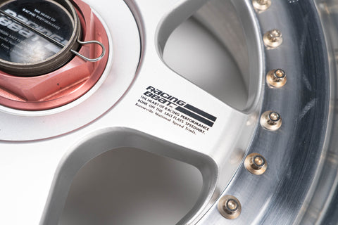 Racing Beat RB-02 17" 8J +35, 9J +35 (5x114.3)