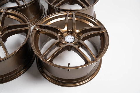 Yokohama AVS Model 5 17" 8J +45 (5x114.3)