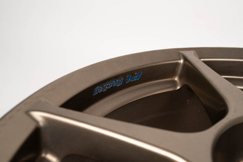 Buddy Club P1 17" 8J +32 (5x114.3) Pair