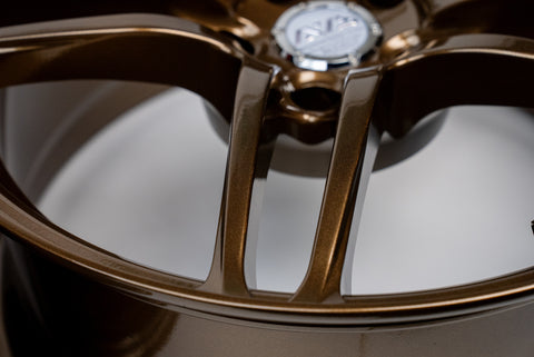 Yokohama AVS Model 5 17" 8J +30 (5x114.3)