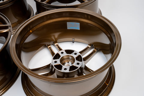 Yokohama AVS Model 5 17" 8J +30 (5x114.3)