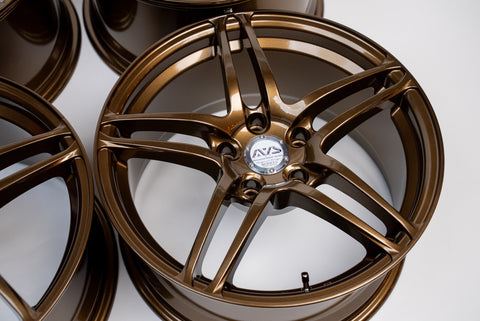 Yokohama AVS Model 5 17" 9J +35, 8J +30 (5x114.3)