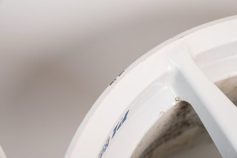 Buddy Club P1 16" 8.5J +37, 8.5J +27 (5x114.3)