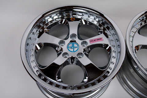 RE雨宮 AW-7 by Desmond 17" 9J +35, 8J +35 (5x114.3) *Triple Chrome*
