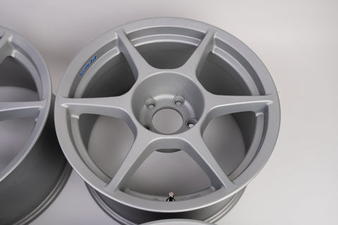 Buddy Club P1 17" 9J +17, 9J +37 (5x114.3)