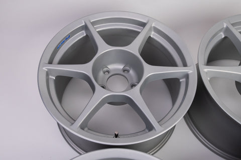 Buddy Club P1 17" 9J +17, 9J +37 (5x114.3)