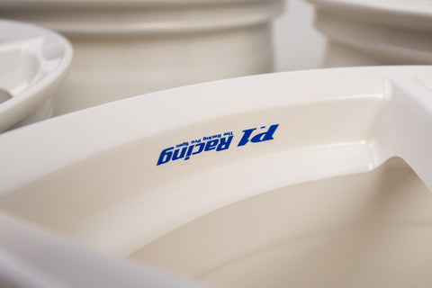 Buddy Club P1 17" 9J +17, 8J +22 (5x114.3)