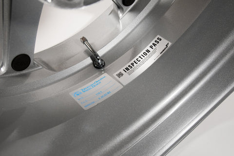 Yokohama AVS Model 6 18" 9J +20 (5x114.3)