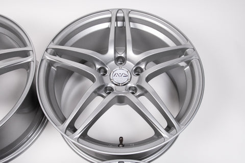 Yokohama AVS Model 5 17" 8J +30 (5x114.3)