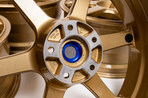 Yokohama AVS Model 6 18" 9J +35, 8J +35 (5x114.3)
