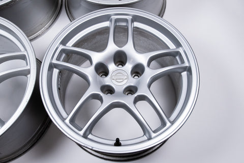 Nissan Skyline R33 GTR 17" 9J +30 (5x114.3)