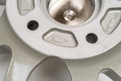 WORK VS-SS 17" 9J +32, 8J +47 (5x114.3)