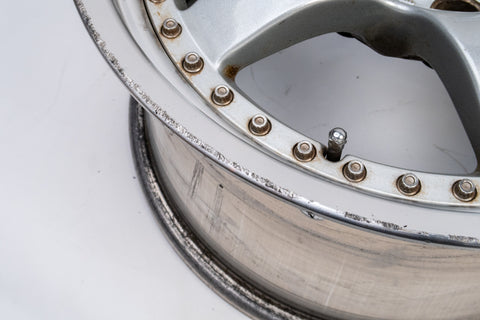 Stern Schmiede R-16S 17" 9J +24 (5x114.3)