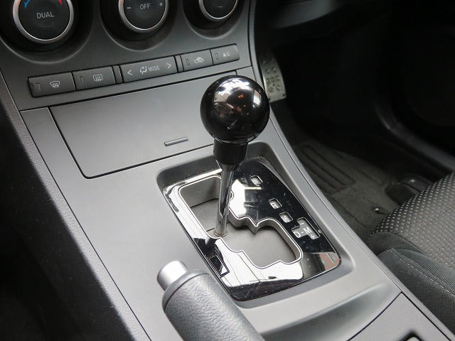 ZOOM ENGINEERING Universal Gated Automatic Shift Knob (M8 x 1.25)