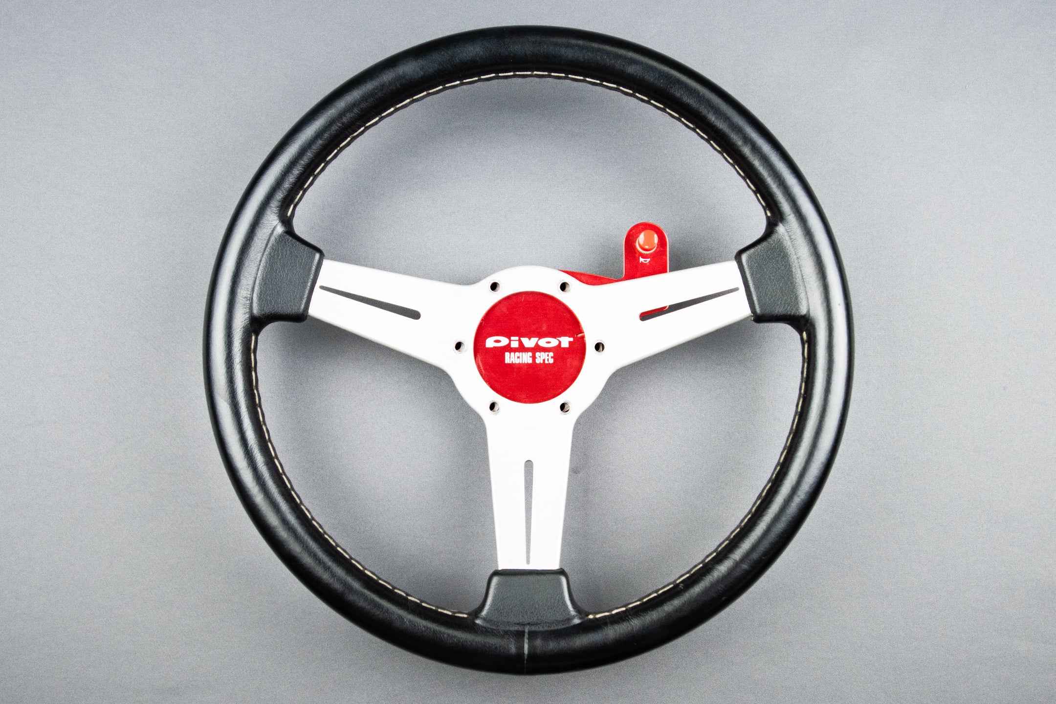 330mm Nardi Classic *Pivot Horn* – GET Japan