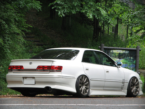 URAS Toyota Mark II (JZX100) Style L Front Bumper