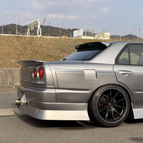URAS Nissan Skyline R34 (ER34) Trunk Spoiler