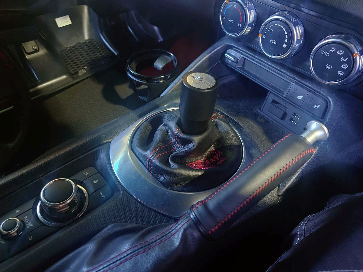 R Magic Mazda Roadster (ND) Leather Shift Boot and Side Boot with Logo Embroidery (Shift Boot Red Leather/Black Stitch)