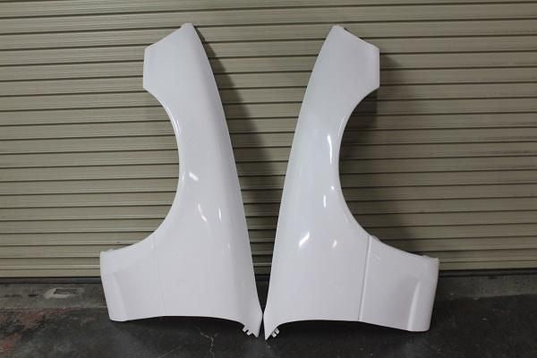 Garage Vary Mazda Roadster (NA6 / NA8) OEM Shape Front Fenders (FRP)