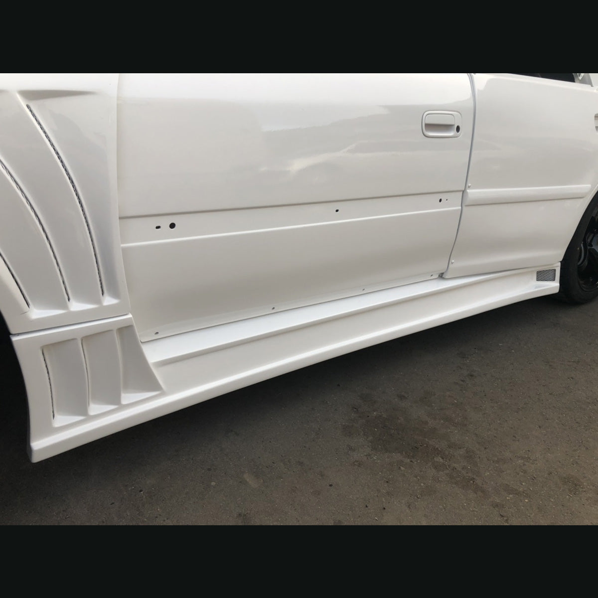 D-Max Toyota Chaser (JZX100) Racing Spec Side Steps