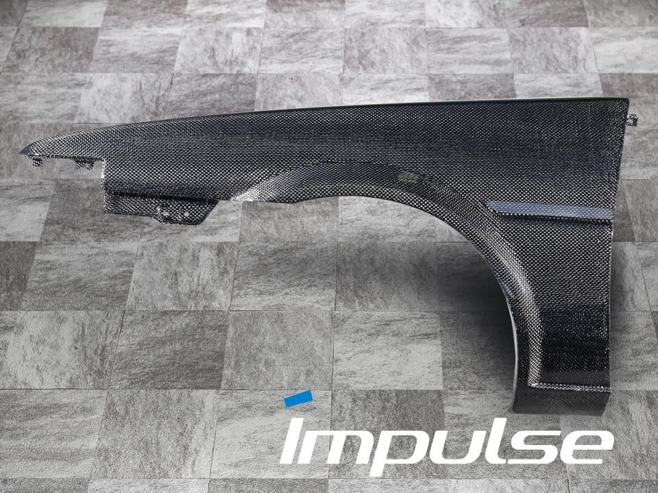 IMPULSE Toyota Corolla Levin / Trueno (AE86) Dry Carbon Front Fender (One Side)