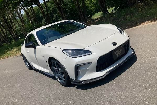 Garage Vary Toyota GR86 / Subaru BRZ (ZN8 / ZD8) Glide Lip Spoiler (Plain Weave Carbon)