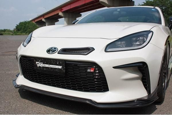 Garage Vary Toyota GR86 / Subaru BRZ (ZN8 / ZD8) Intake Duct with Feed Duct (Plain Weave Carbon)