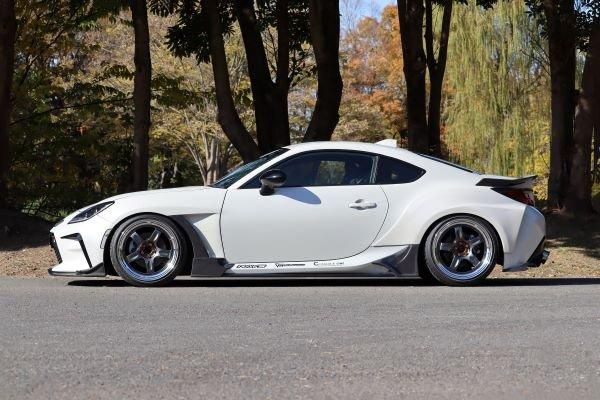Garage Vary Toyota GR86 / Subaru BRZ (ZN8 / ZD8) Nanchatte Blister Fenders