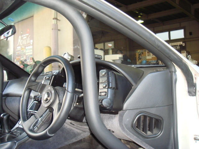 Saito Roll Cage Nissan Fairlady Z (300ZX / Z32) 2by2 T-Bar Roll Cage