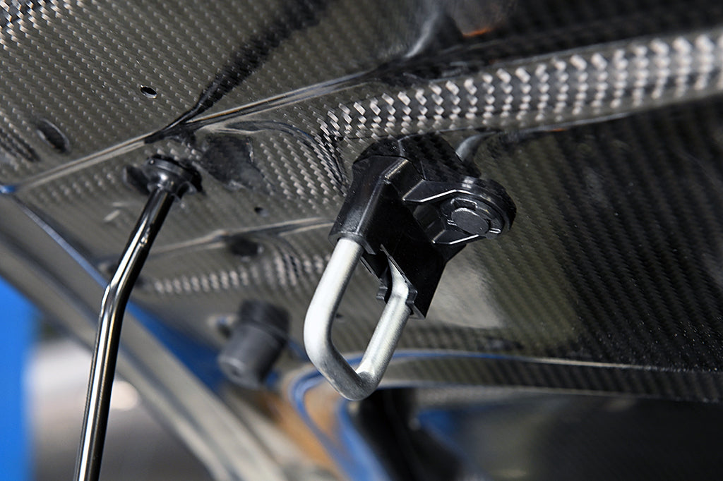 top-secret-r35-m17-dry-carbon-aero-bonnet