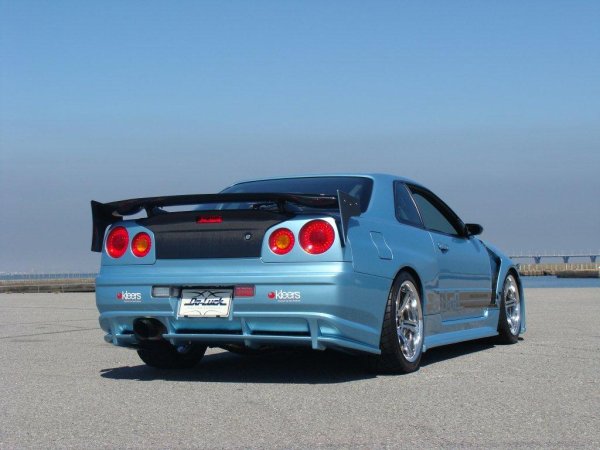Do-Luck Nissan Skyline GT-R (BNR34) Aero Trunk