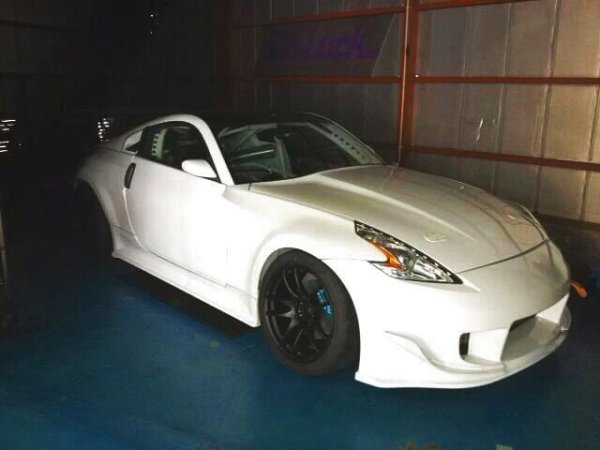 Do-Luck Nissan Fairlady Z (370Z / Z34) Lift-Up Bonnet