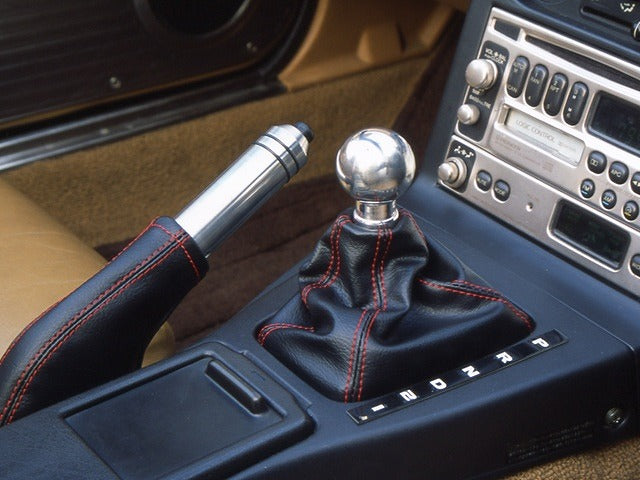 ZOOM ENGINEERING Mazda Roadster (NA / NB) Eunos Mazda NA / NB Roadster Automatic Shift Knob with Leather Boot and Switch