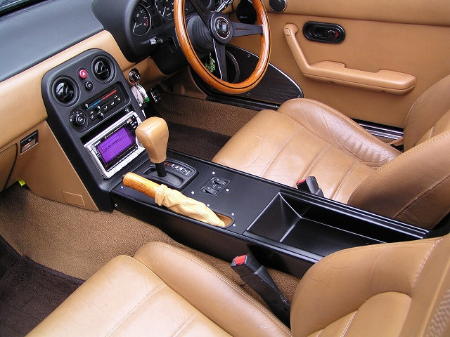ZOOM ENGINEERING Mazda Roadster (NA6 / NA8) Trad Style Console (Automatic, Black Synthetic Leather)
