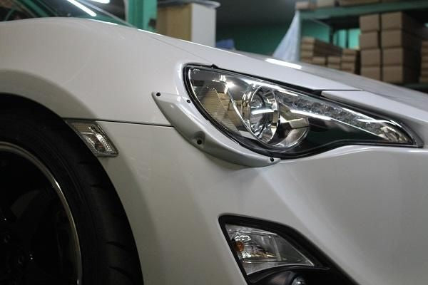 Garage Vary Toyota 86 / Subaru BRZ (ZN6 / ZC6) 86 Zenki Cast Canards (FRP)