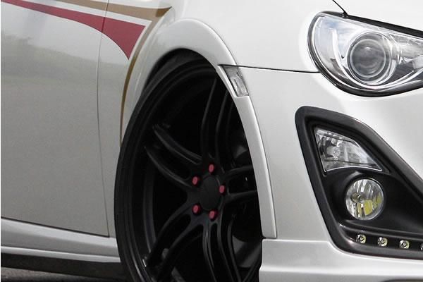 Garage Vary Toyota 86 / Subaru BRZ (ZN6 / ZC6) Low Down Fender Trim (Urethane)