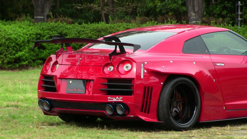 Abflug Nissan GT-R (R35) Front and Rear Over Fender Kit ver.Break Out