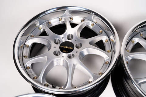 SSR Agle Strusse 17" 8.5J +35, 9J +37 (5x114.3)