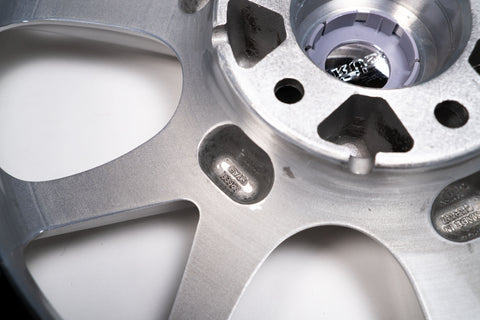 SSR Agle Strusse 17" 8.5J +35, 9J +37 (5x114.3)