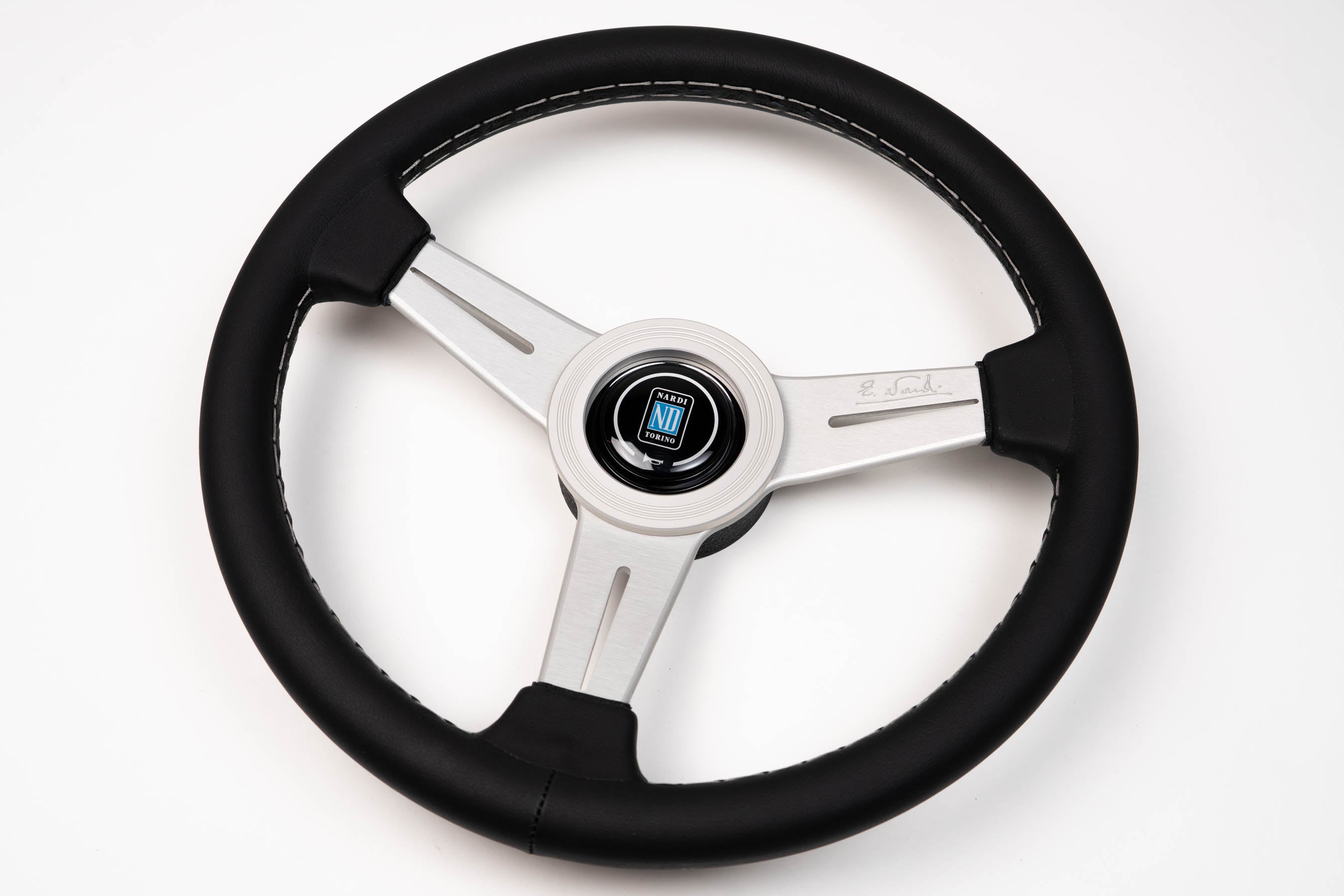 330mm Nardi Classic – GET Japan
